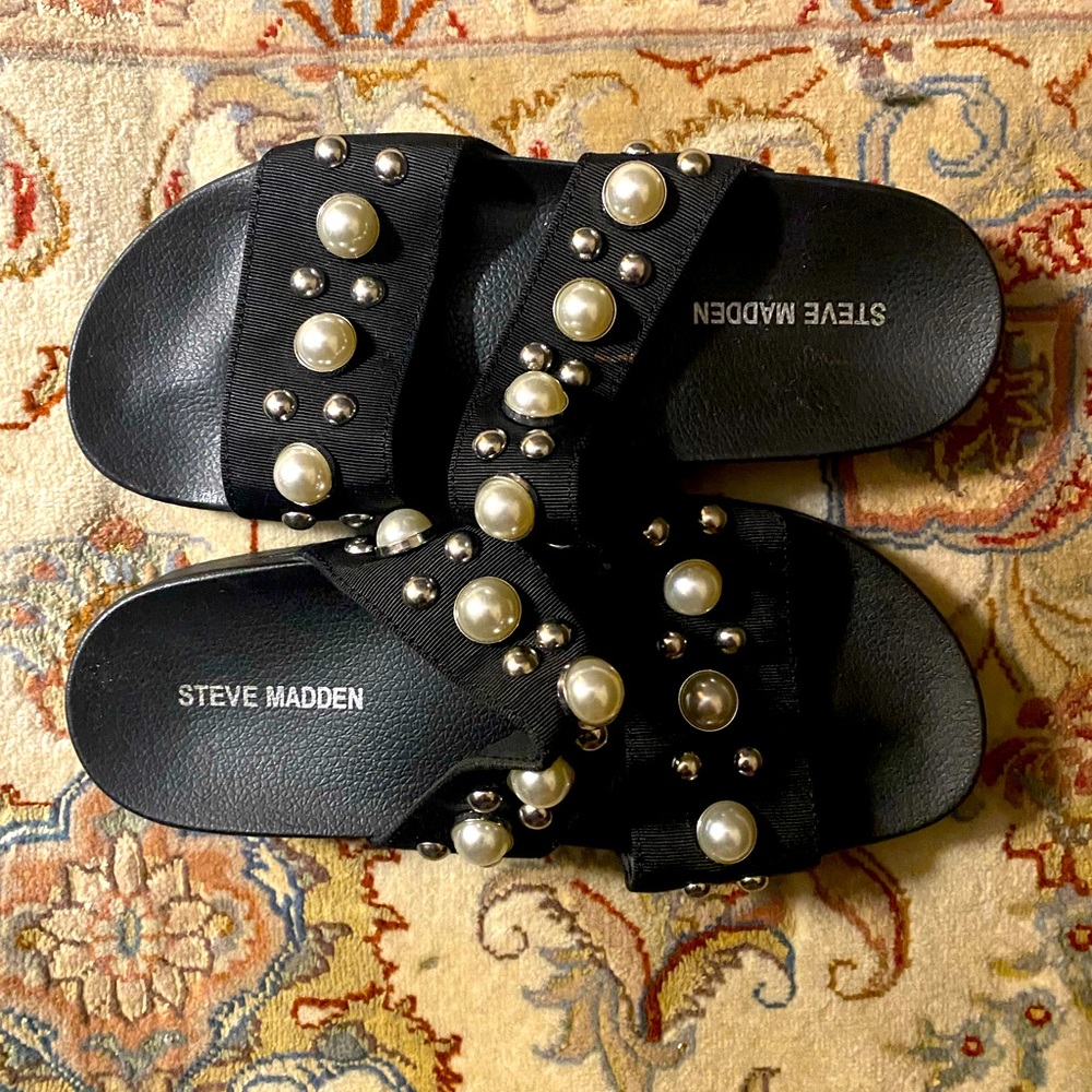 Black Steve Madden Sandals